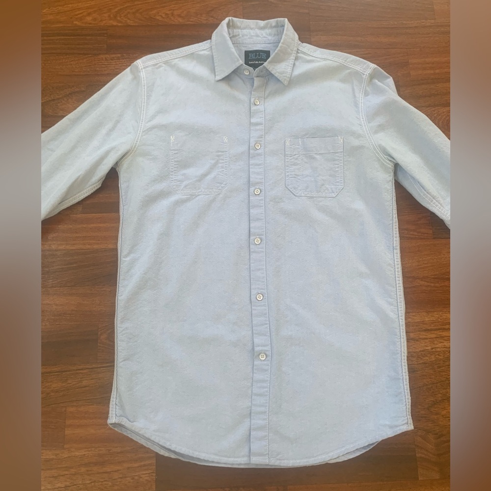 BLUE Saks Fifth Avenue Light Blue Button Down Shirt Men’s Small 100% Cotton